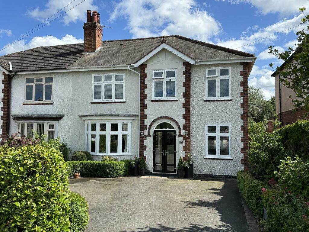 5 bedroom semidetached house for sale in Tower Road, BurtonOnTrent, DE15