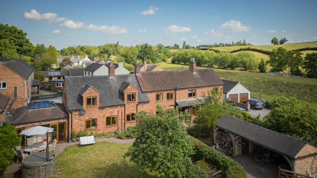 5 bedroom detached house for sale in Main Street, Repton, Derby, DE65
