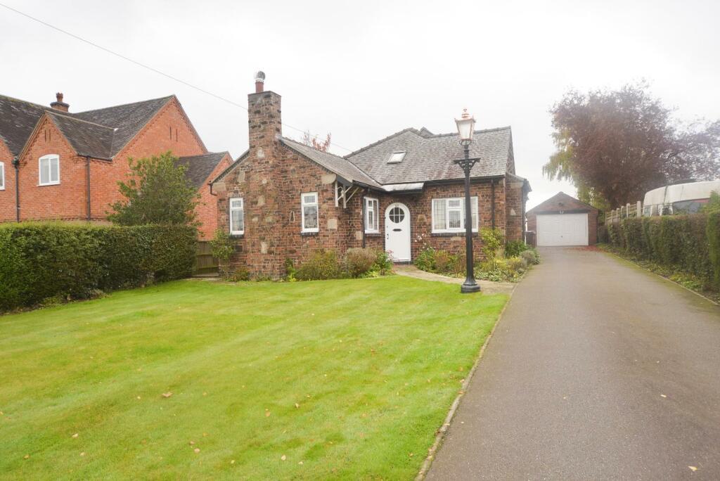 3 bedroom detached bungalow for sale in Field Lane, BurtonOnTrent, DE13
