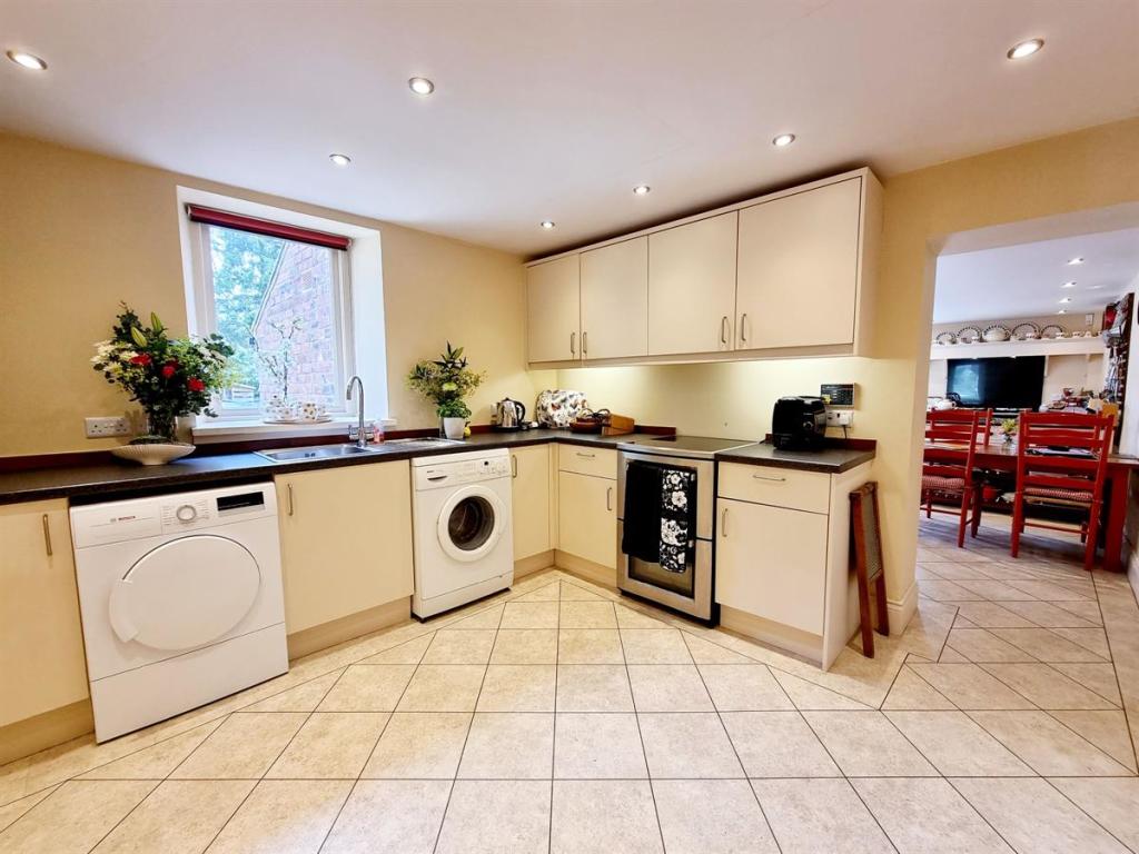 4 bedroom detached house for sale in Elm Park House, Shotley Bridge, DH8