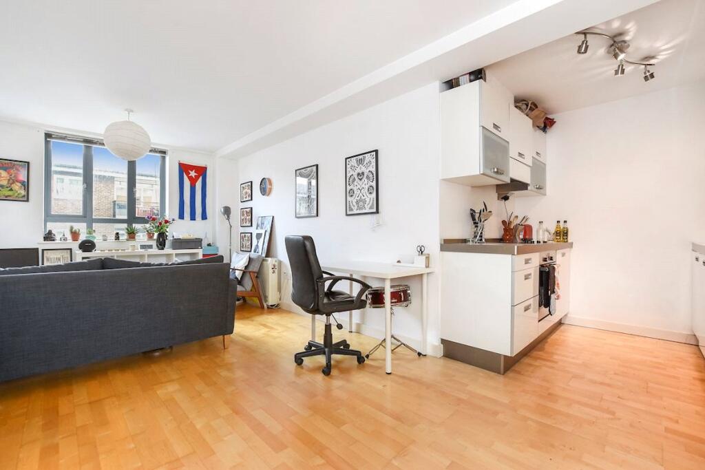 Main image of property: Louisa Street, London, E1