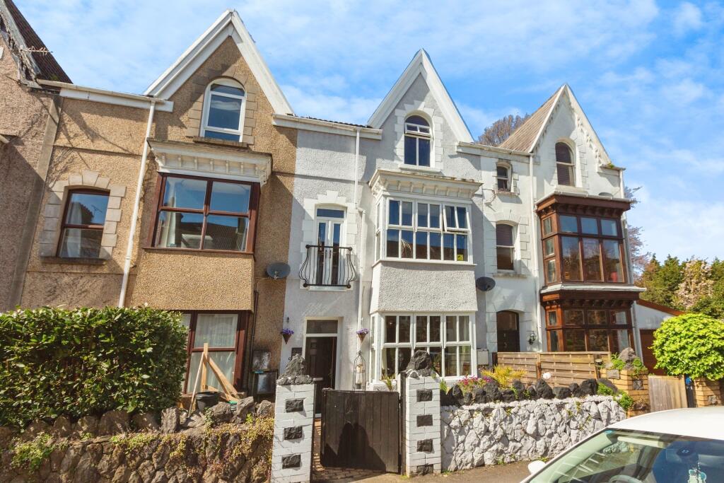 5 bedroom terraced house for sale in Eaton Crescent, Swansea, SA1