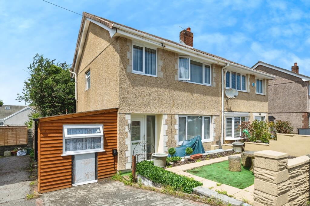 Main image of property: Cefn Llwyn, Bonymaen, Abertawe, Cefn Llwyn, SA1