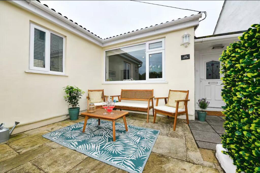 Main image of property: Western Lane, Mumbles, Swansea, SA3