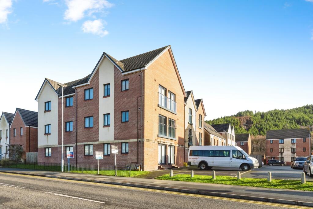 Main image of property: Golwg Y Garreg Wen, Swansea, SA1