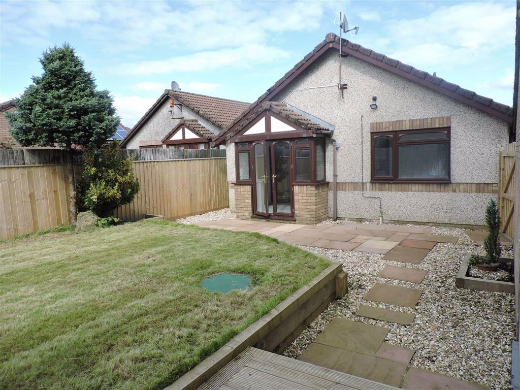 3 bedroom detached bungalow for sale in Llwyncelyn Close, Capel Hendre