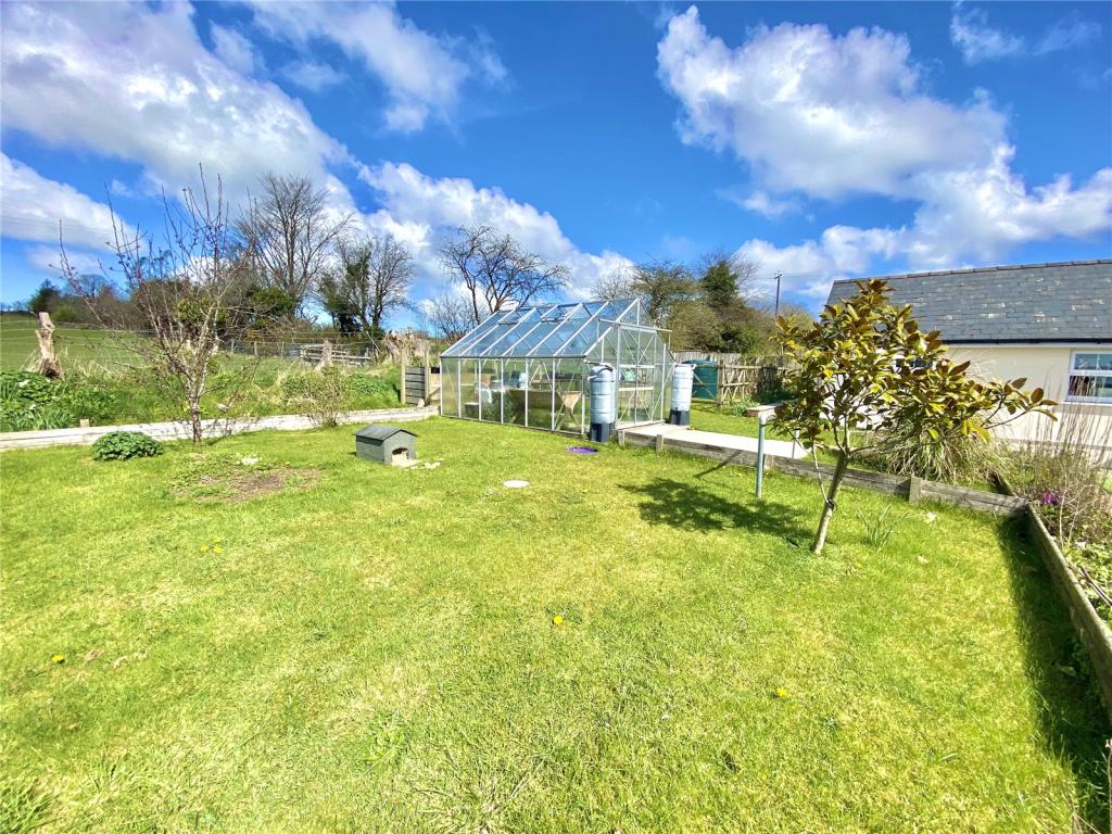 5 bedroom detached house for sale in Ffostrasol, Llandysul, Ceredigion