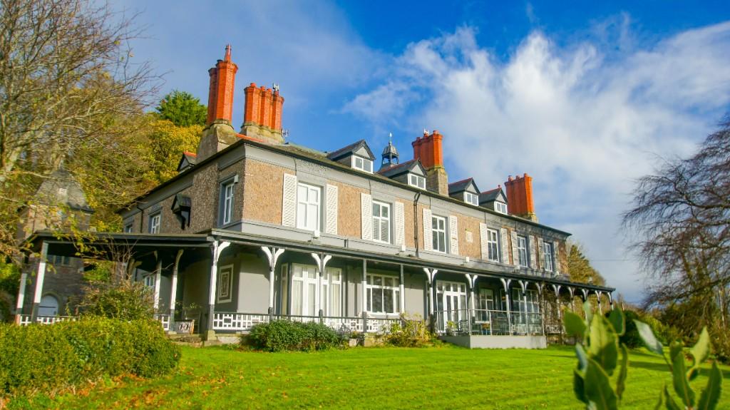 5 bedroom detached house for sale in PABO HALL, Pabo Lane, Bryn Pydew