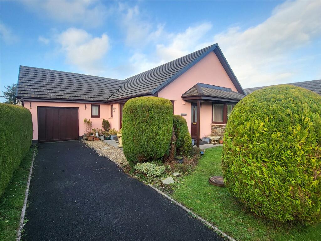 3 bedroom bungalow for sale in Dol Y Dderwen, Llangain, Carmarthen, SA33