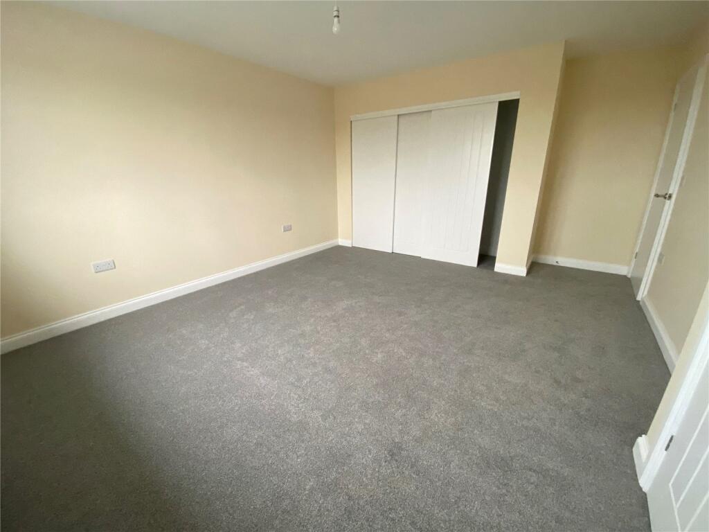 4 bedroom detached house for sale in Dan Y Bryn, Pendine