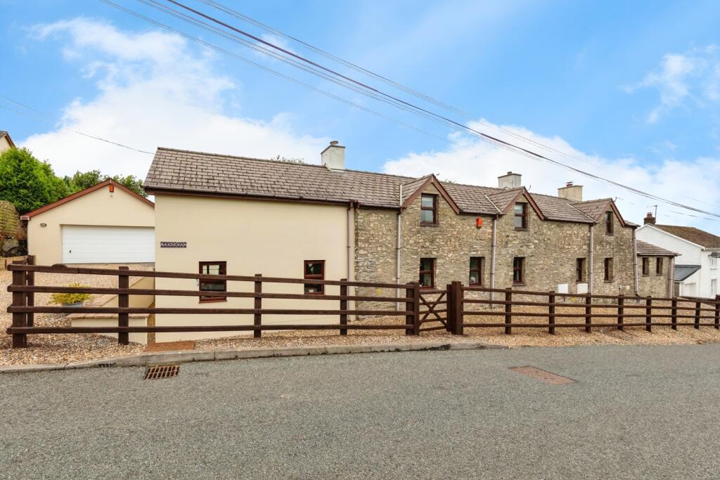 Main image of property: Croesyceiliog, Carmarthen, Carmarthenshire, SA32