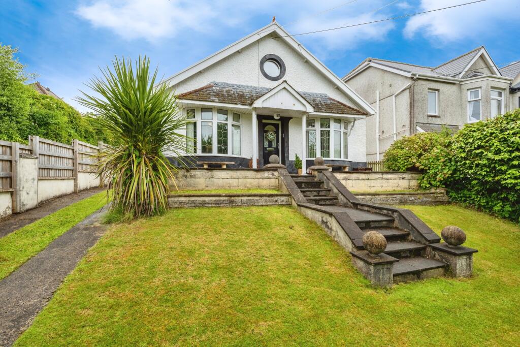 3 bedroom bungalow for sale in Pentre Road, Pontarddulais, Swansea, SA4