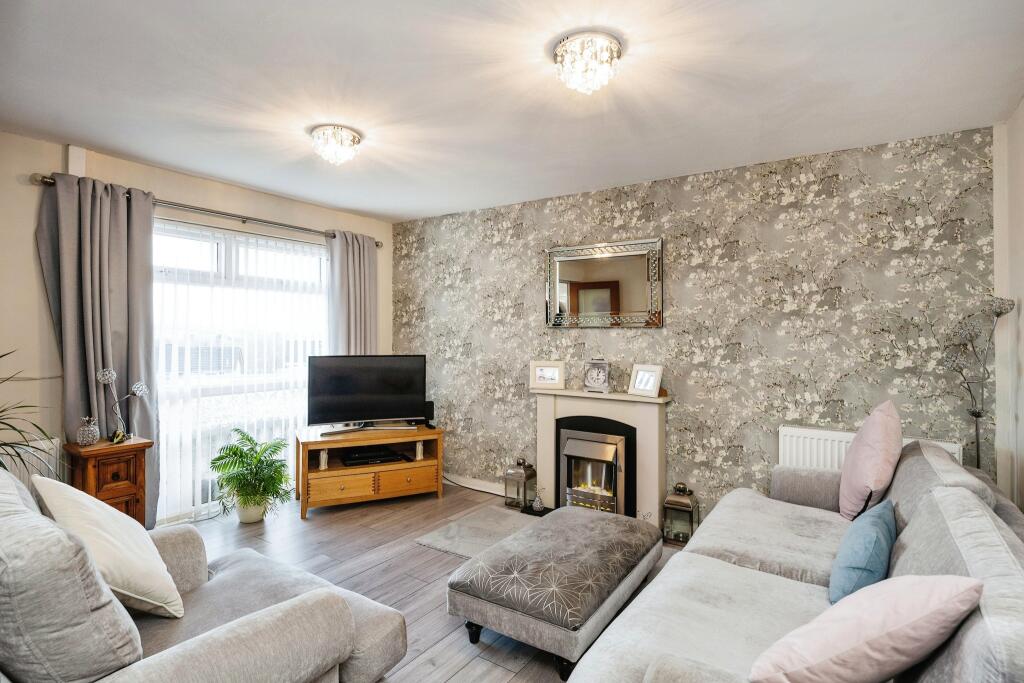 3 bedroom terraced house for sale in Heol Islwyn, Gorseinon, Swansea, SA4