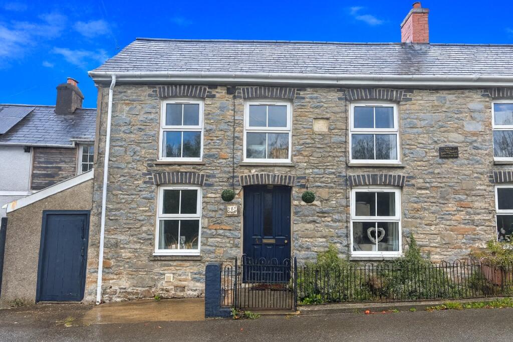 Main image of property: Cwrtnewydd, Llanybydder, Ceredigion, SA40