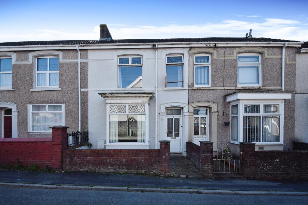 3 bedroom terraced house for sale in Penallt Road, Llanelli, Penallt