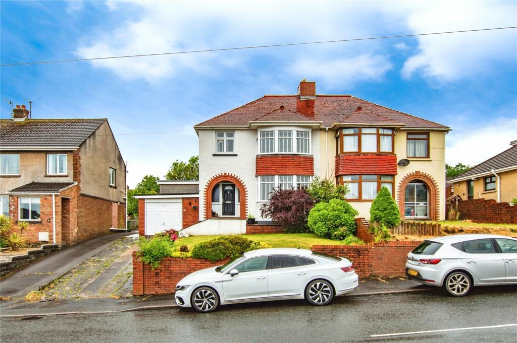 3 bedroom semidetached house for sale in Denham Avenue, Llanelli