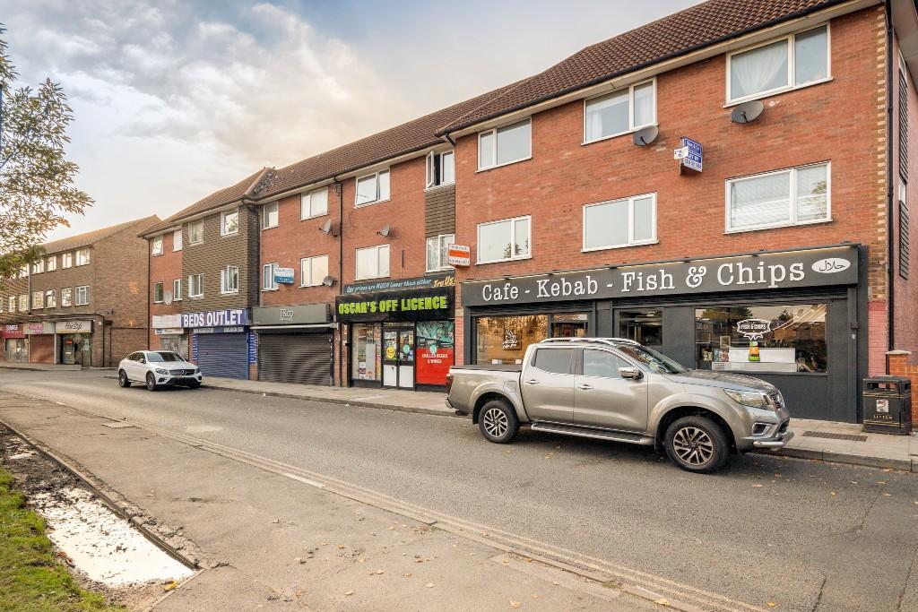1 bedroom apartment for sale in Yeading Lane, Northolt, Middlesex, UB5