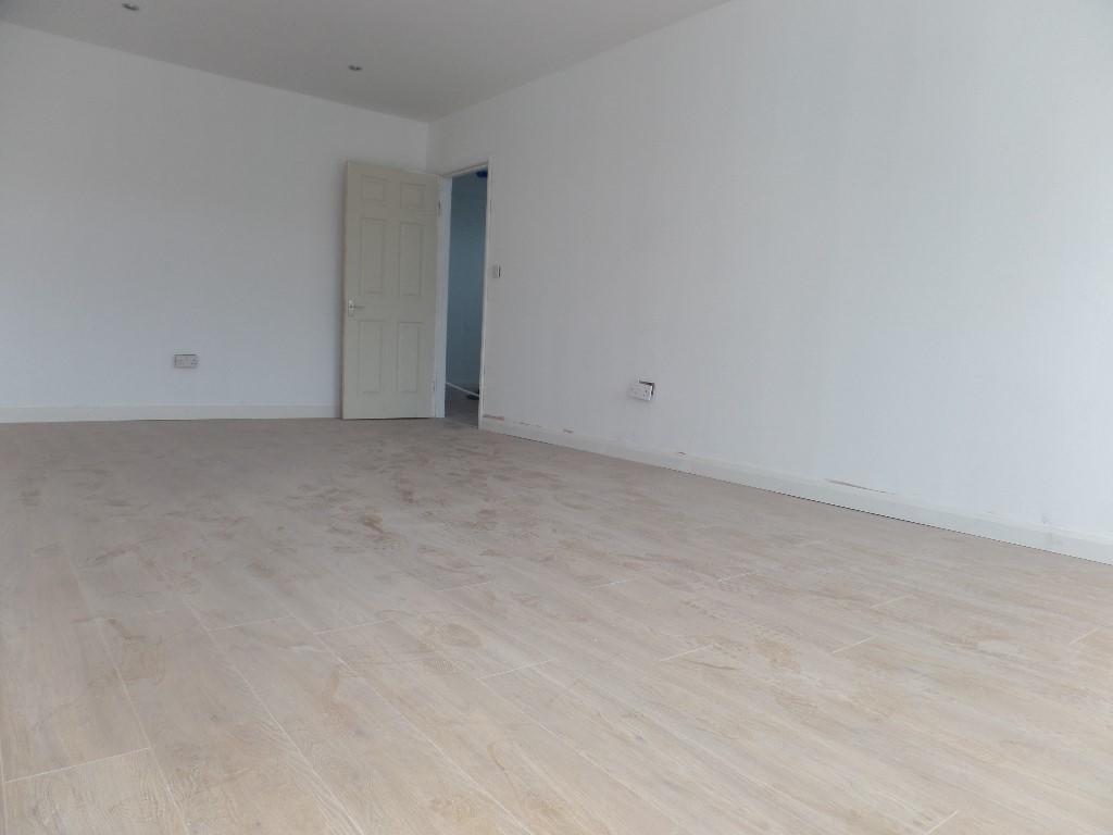 2 bedroom apartment for rent in High Street, West Drayton, Middlesex, UB7