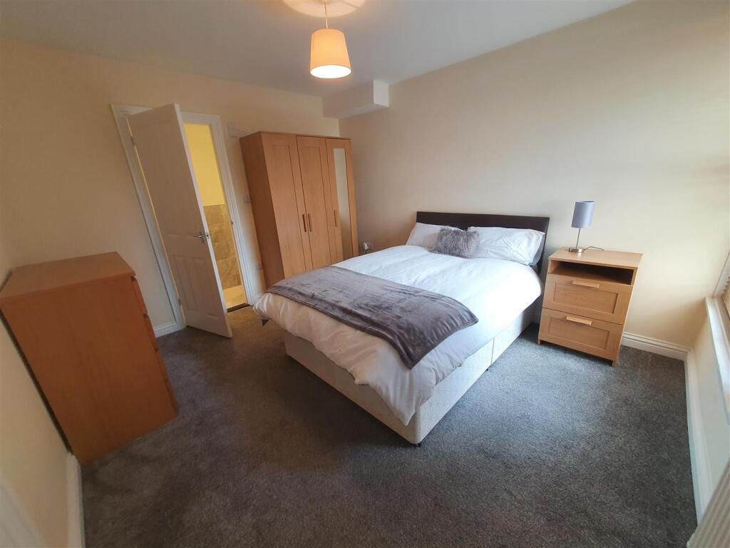 Main image of property: London Road, Hilsea, Portsmouth