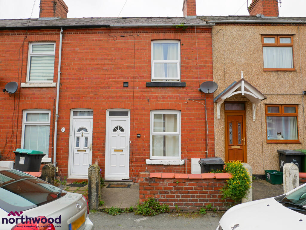 3 bedroom terraced house for sale in Vernon Street, Wrexham, LL11