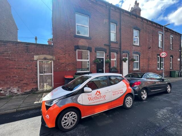 2 bedroom terraced house for rent in Whingate Avenue, Leeds, West Yorkshire, LS12