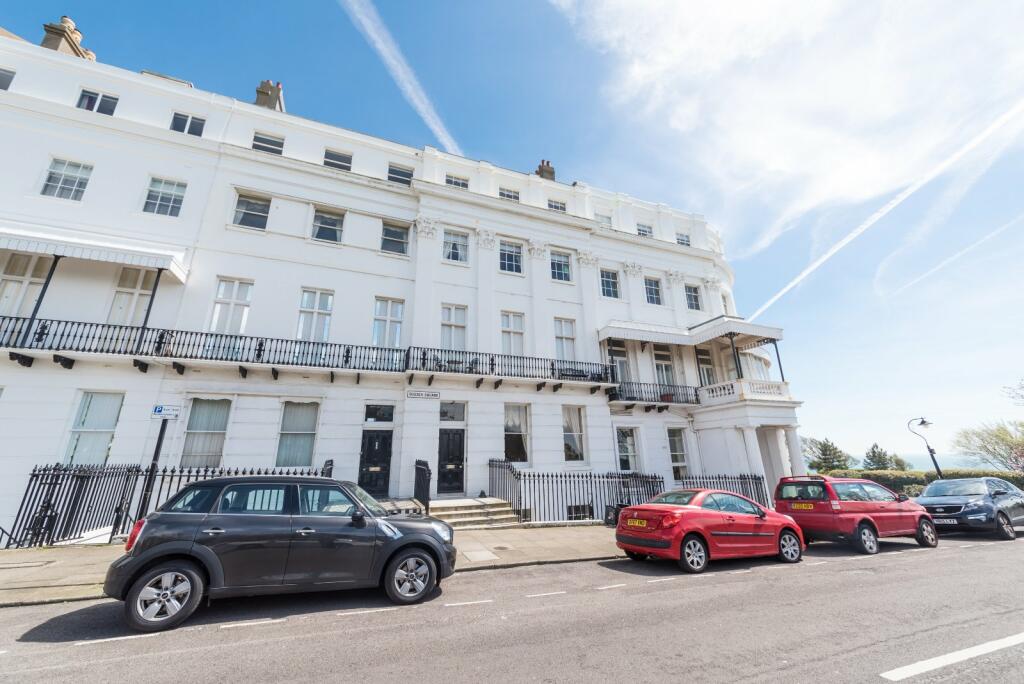 2 bedroom flat for sale in Sussex Square, Brighton, East Sussex, BN2