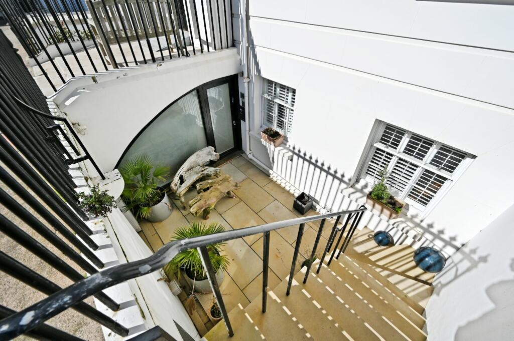 Additional property image - Sussex Square, Brighton, East Sussex, BN2