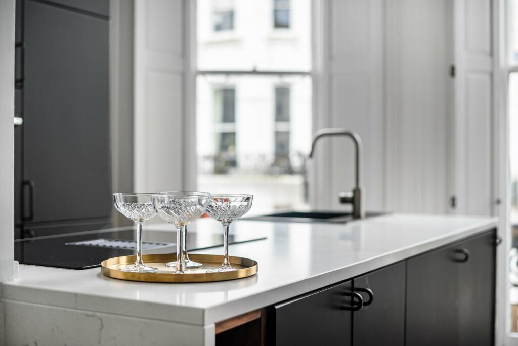 Additional property image - Chesham Place, Brighton, East Sussex, BN2