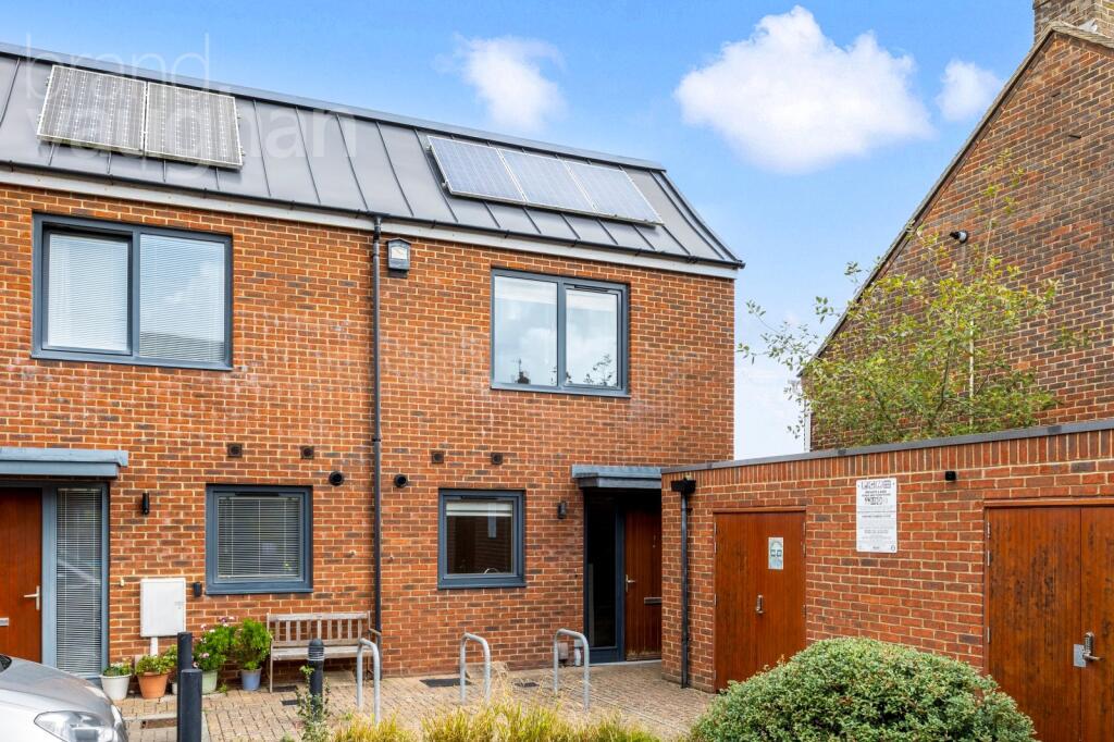 Main image of property: Manor Road, Brighton, East Sussex, BN2