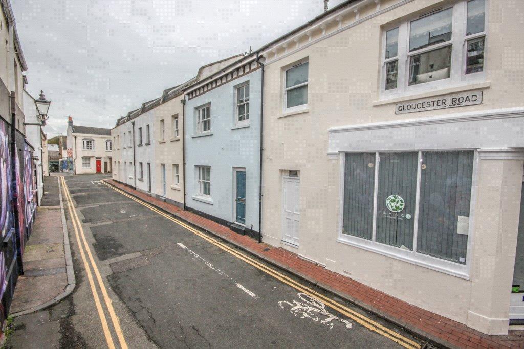 3 bedroom terraced house for sale in Gloucester Road, Brighton, BN1