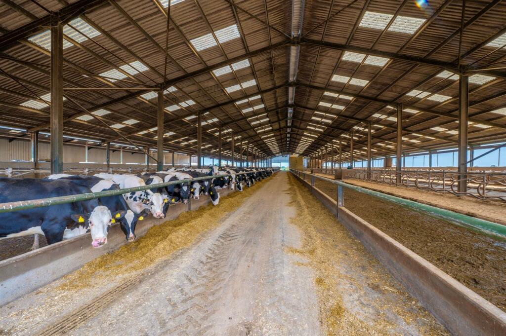 Additional property image - Park Hill Farm, Idlicote Road, Halford