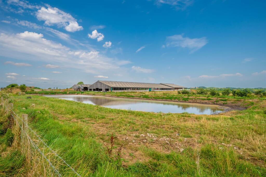 Additional property image - Park Hill Farm, Idlicote Road, Halford