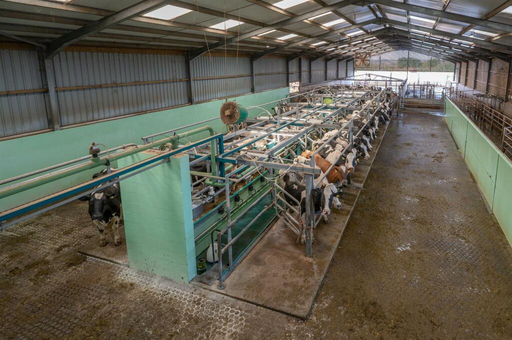 Additional property image - Park Hill Farm, Idlicote Road, Halford