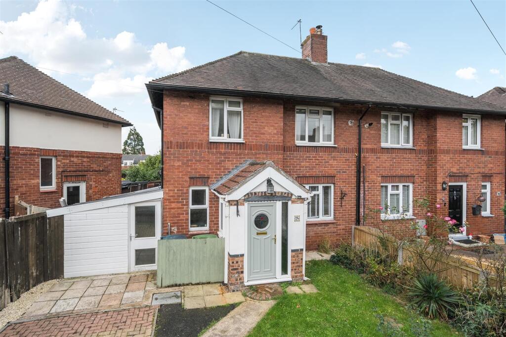 Main image of property: 24 New Park Close, Shrewsbury, SY1 2SQ