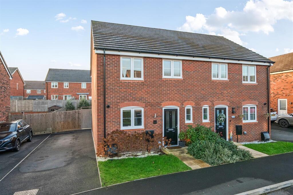 Main image of property: 11 Simpson Way, Shrewsbury, SY2 6FT