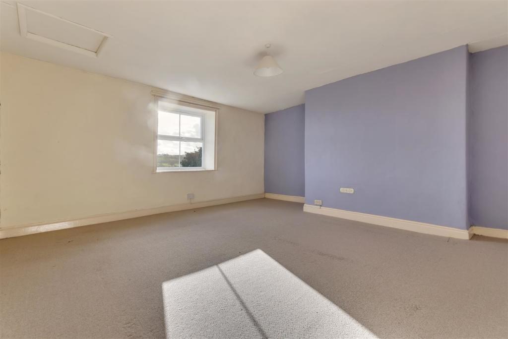 6 bedroom country house for sale in Llanfyllin, SY22