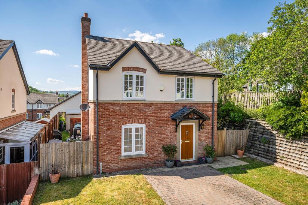 Main image of property: Maes Y Dderwen, Llanfyllin