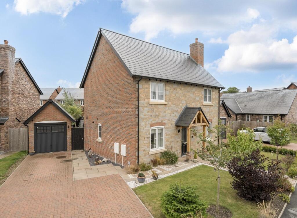 Main image of property: Maes Sarn Wen, Four Crosses, Llanymynech