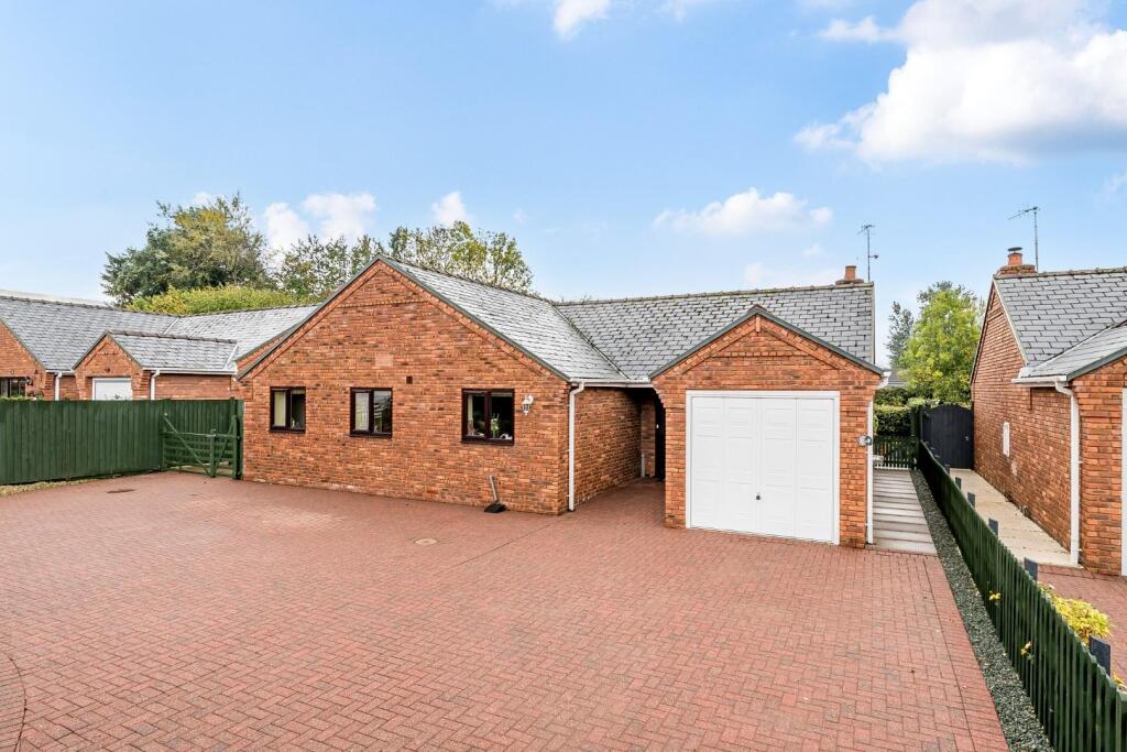 Main image of property: Cae Dafydd, Meifod