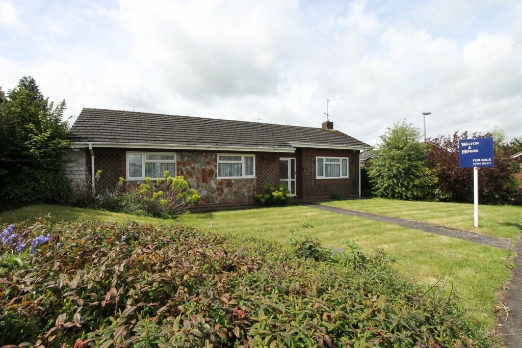 3 bedroom bungalow for sale in Red Hill, Oldswinford, Stourbridge, DY8
