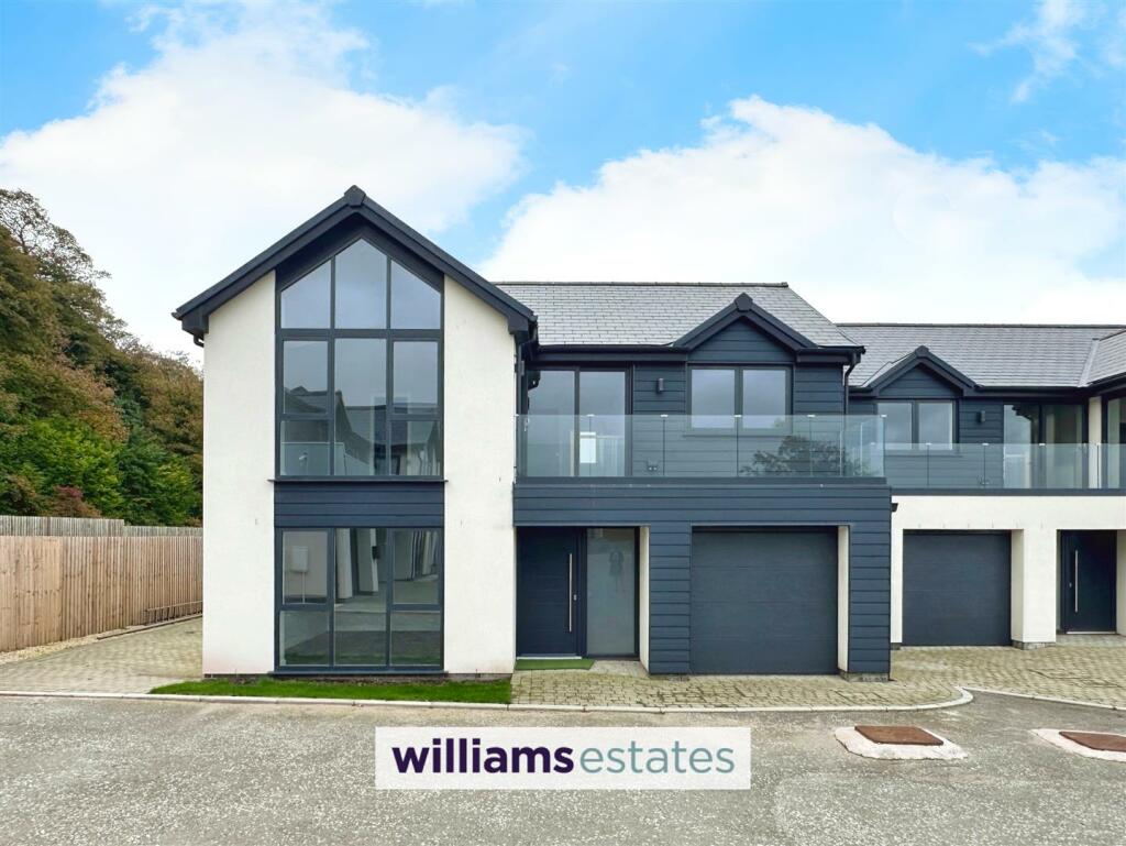 Main image of property: Ffordd Talargoch, Meliden, Prestatyn
