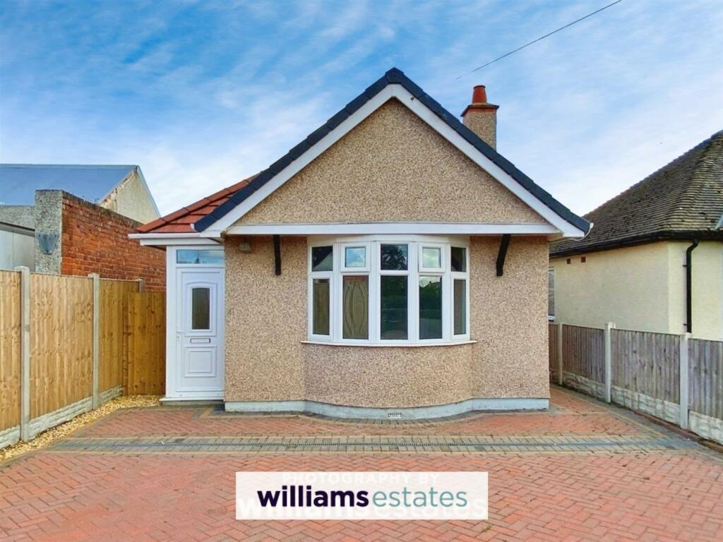 3 bedroom detached bungalow for sale in Victoria Road West, Prestatyn, LL19
