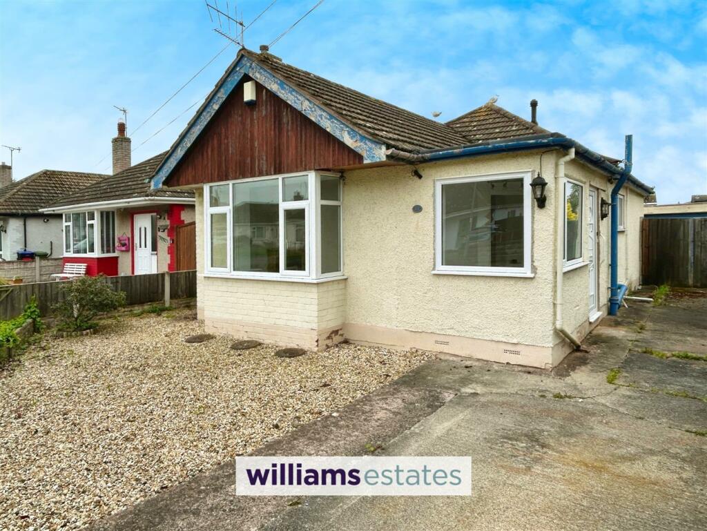 2 bedroom detached bungalow for sale in Harlech Crescent, Prestatyn, LL19