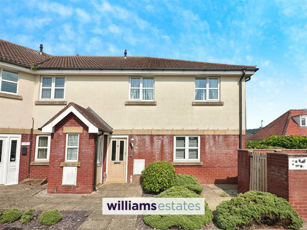 Studio flat for sale in Rhodfa Cowlyd, Prestatyn, LL19