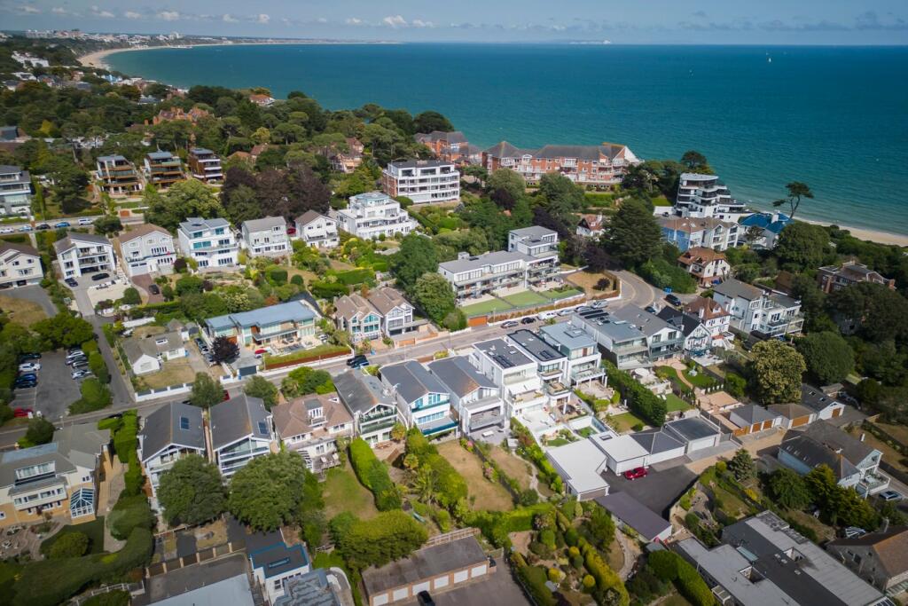 Additional property image - Chaddesley Glen, Sandbanks, BH13