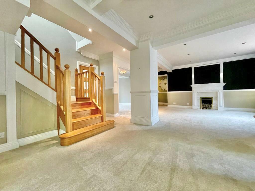 Additional property image - Chaddesley Glen, Sandbanks, BH13