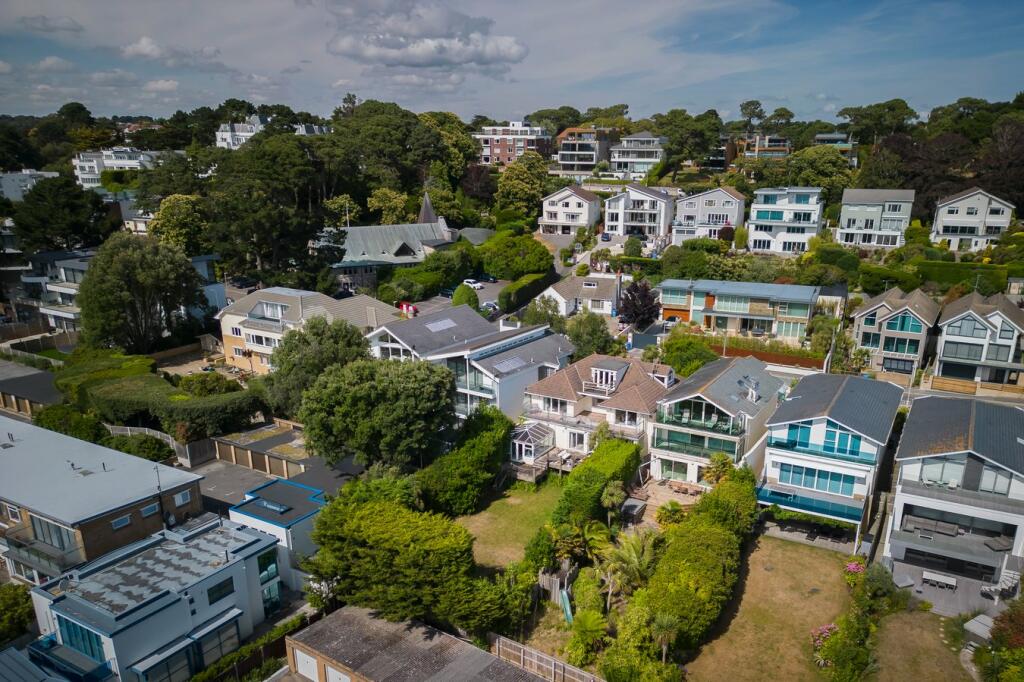 Additional property image - Chaddesley Glen, Sandbanks, BH13