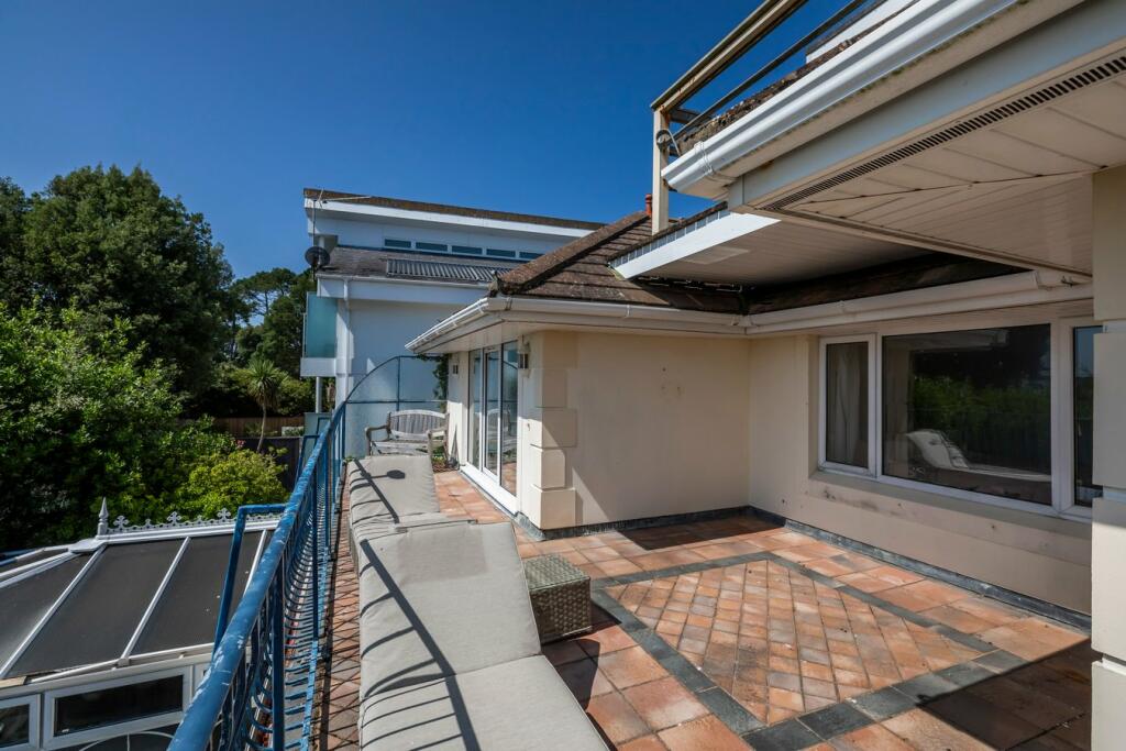 Additional property image - Chaddesley Glen, Sandbanks, BH13