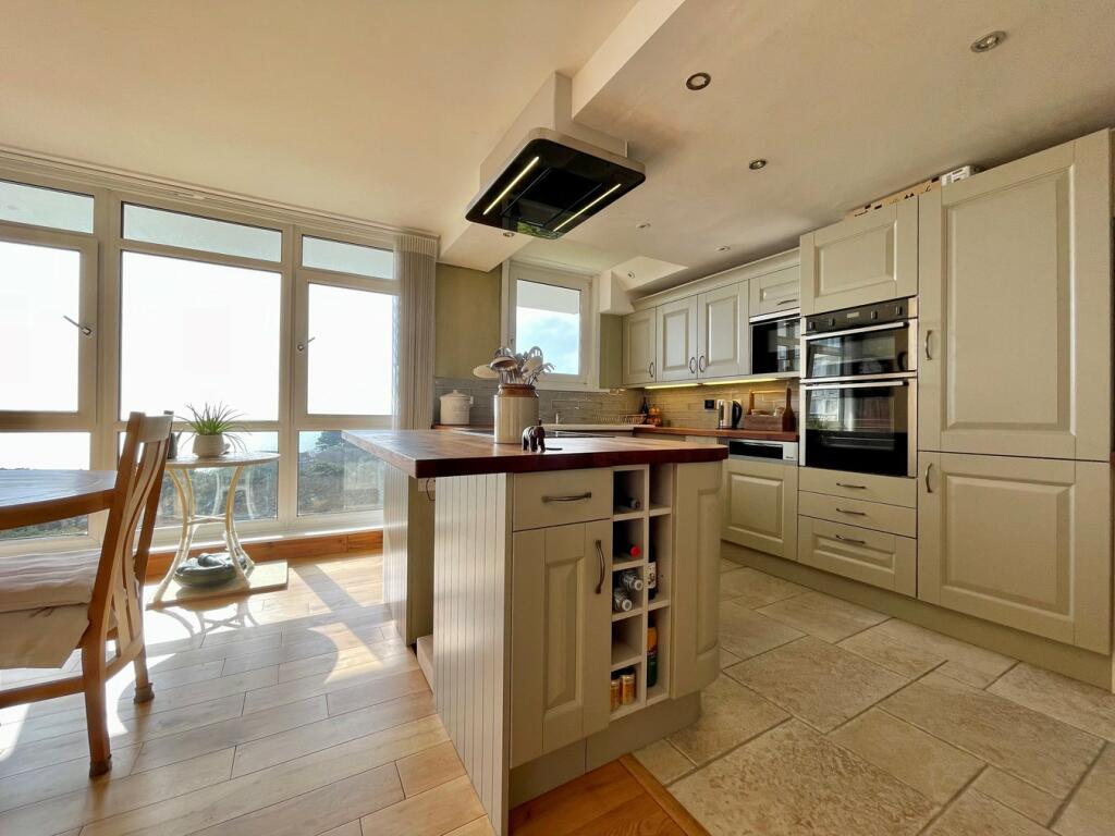 Additional property image - Admirals Walk, West Cliff Road, Bournemouth, BH2