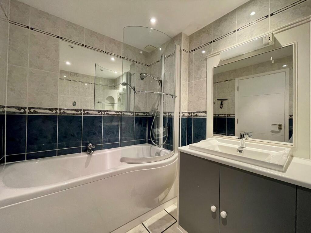 Additional property image - Admirals Walk, West Cliff Road, Bournemouth, BH2